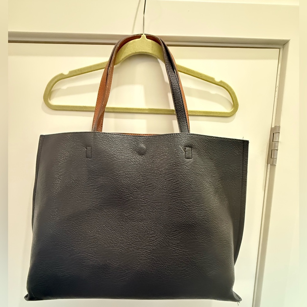 Black tote bag with inner pouch